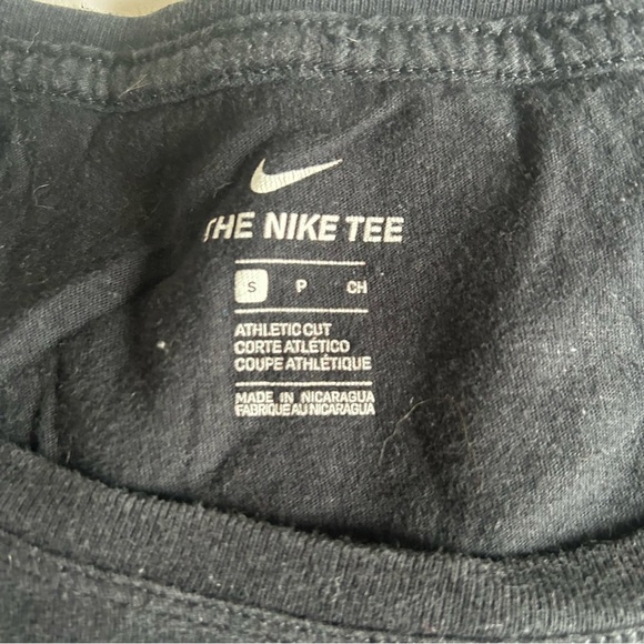 Nike Retro  T-Shirt - Picture 3 of 5